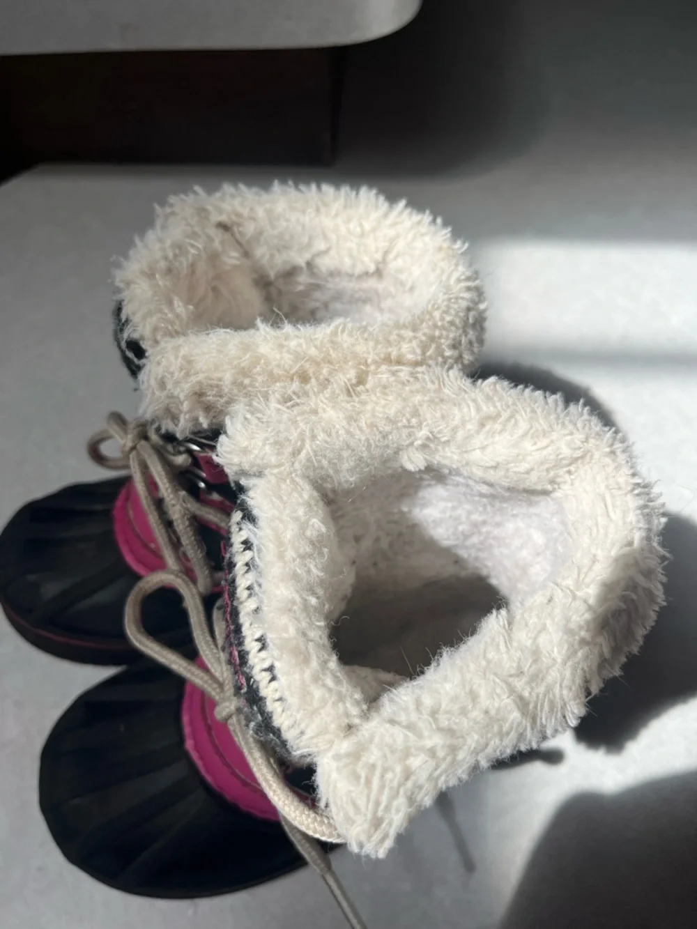 London Fog toddler snow boots size 8